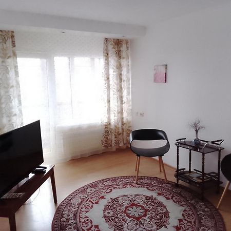 Apartment Near The Sea Ventspils Exterior foto